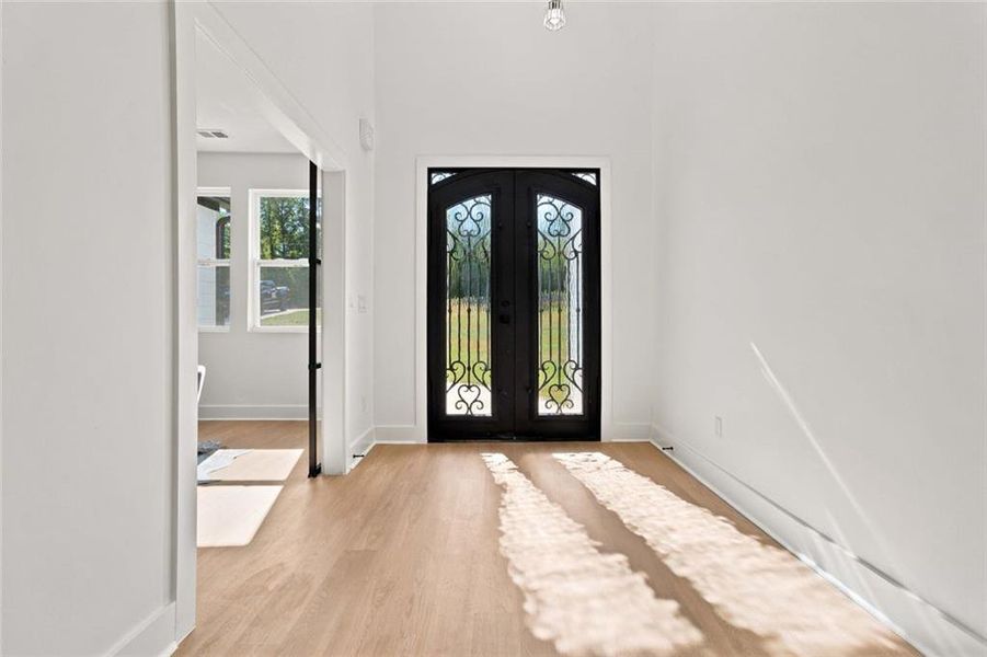 Spacious, unfurnished interior of a new home in , Griffin (Image 20).