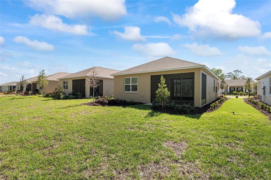 Exterior details and patio area of a home in , Ocala (Image 31).
