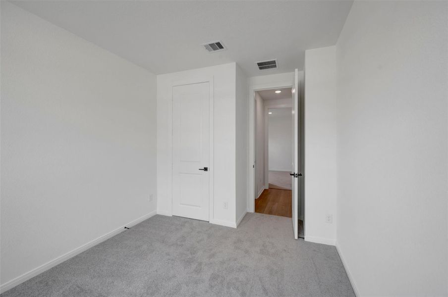 Spacious, unfurnished interior of a new home in Jordan Ranch - Terrace Collection, Fulshear (Image 20).