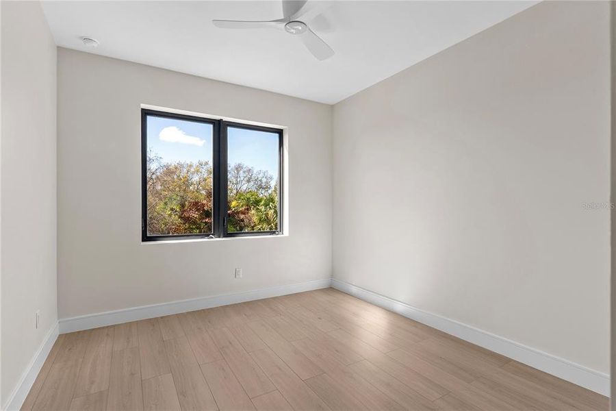 Spacious, unfurnished interior of a new home in , Oldsmar (Image 22).