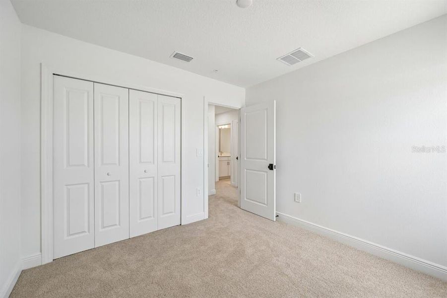 Spacious, unfurnished interior of a new home in Palmera at Wellen Park, Venice (Image 16).