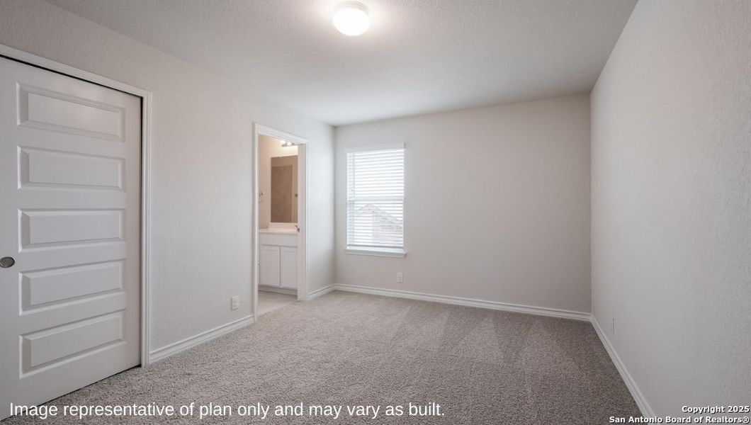 Spacious, unfurnished interior of a new home in Brookstone Creek, San Antonio (Image 22).