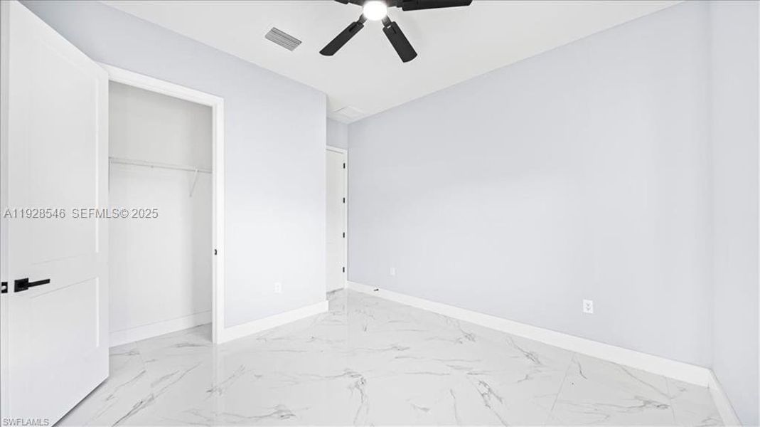 Spacious, unfurnished interior of a new home in , Lehigh Acres (Image 31).