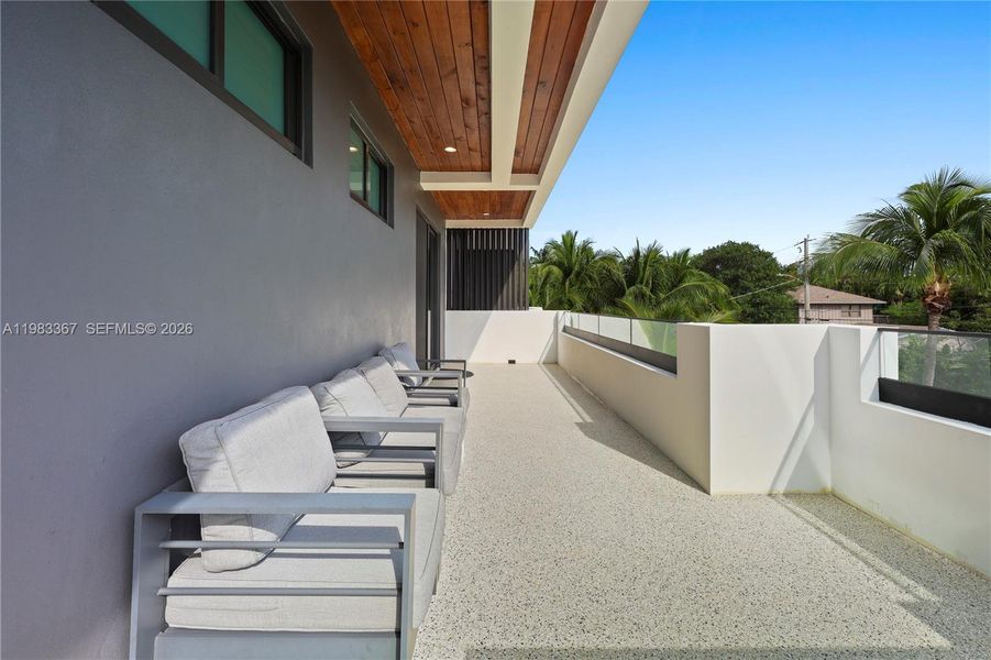 Exterior details and patio area of a home in , Fort Lauderdale (Image 56).