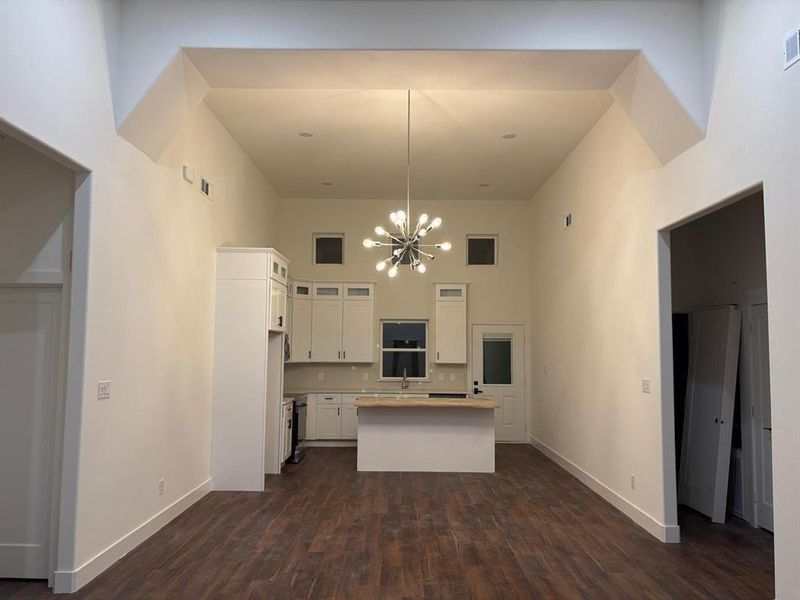 Image 20 of a home in .