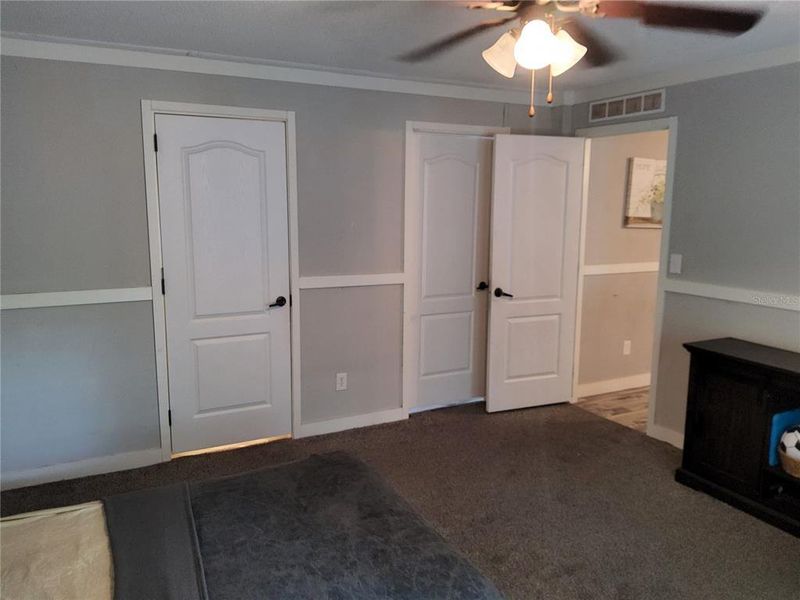 Spacious, unfurnished interior of a new home in , Ocala (Image 12).