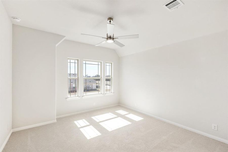 Spacious, unfurnished interior of a new home in Addison Hills, Cedar Hill (Image 31).