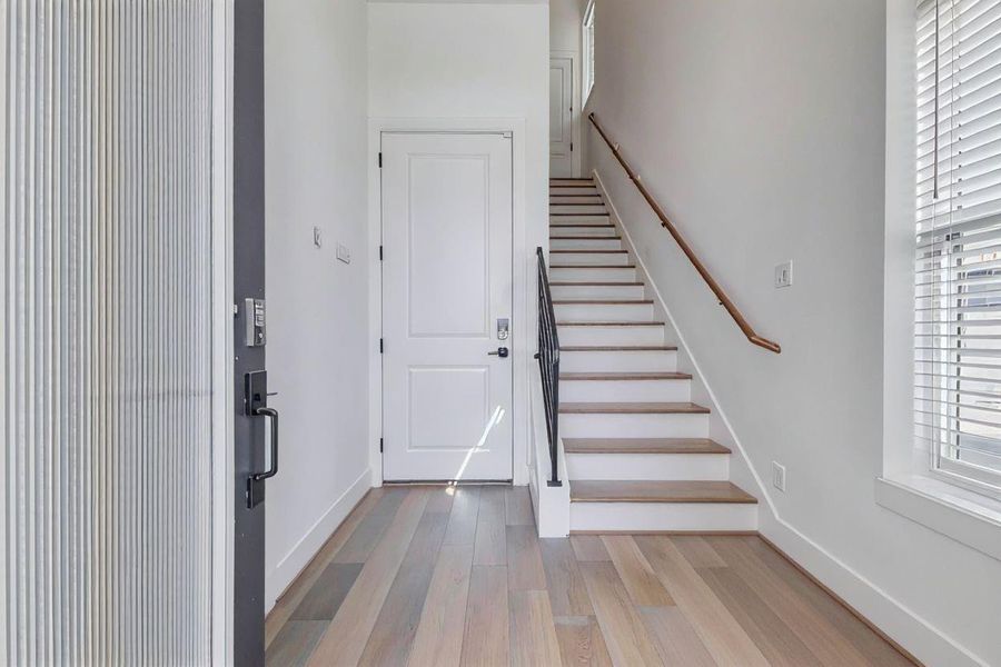Spacious, unfurnished interior of a new home in Eastwood Estates, Houston (Image 17). Spacious, unfurnished interior of a new home in Eastwood Estates, Houston (Image 17).