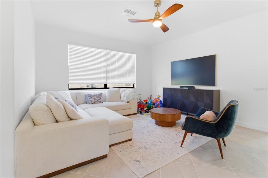 Furnished interior view inside a new home in , Bradenton (Image 31).