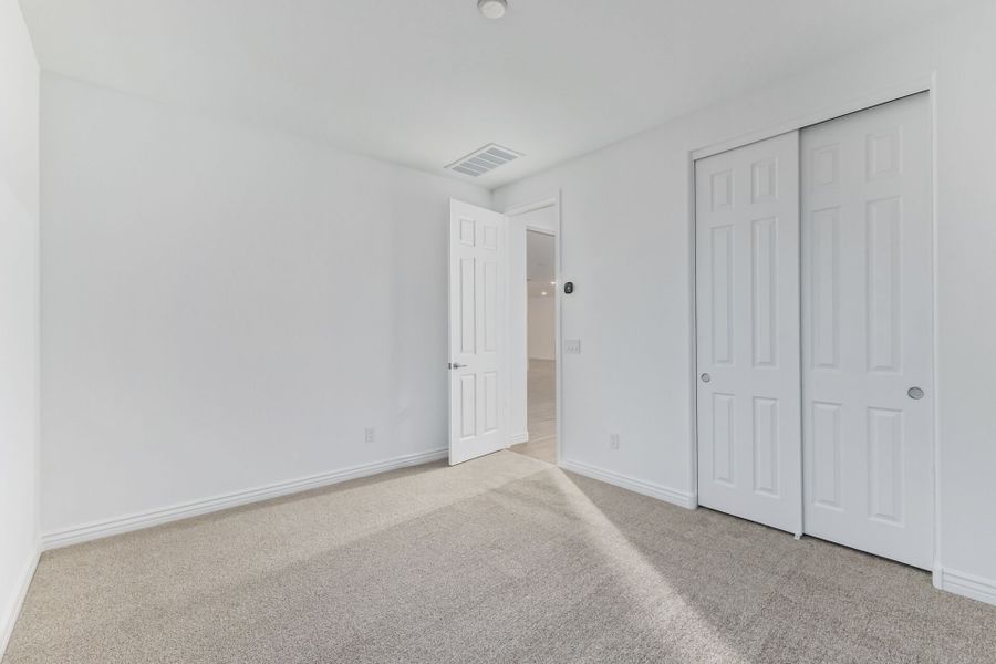Spacious, unfurnished interior of a new home in Miravida, Surprise (Image 14). Spacious, unfurnished interior of a new home in Miravida, Surprise (Image 14).