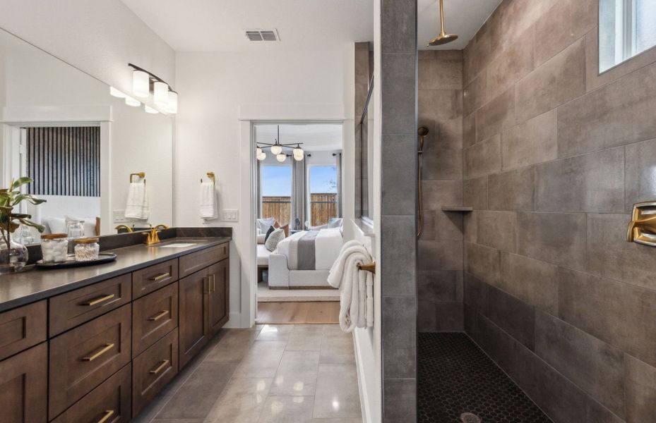 Furnished interior view inside a new home in Creekview Meadows, Pilot Point (Image 15).