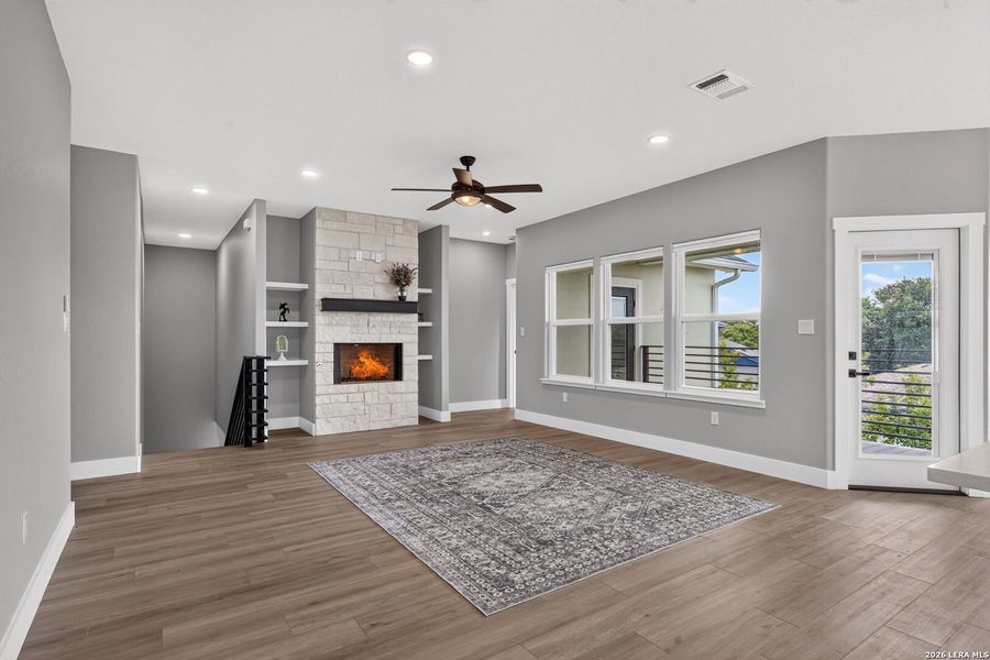 Spacious, unfurnished interior of a new home in , Kerrville (Image 25).