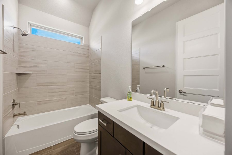 Furnished interior view inside a new home in Arabella on the Prairie, Richmond (Image 9).