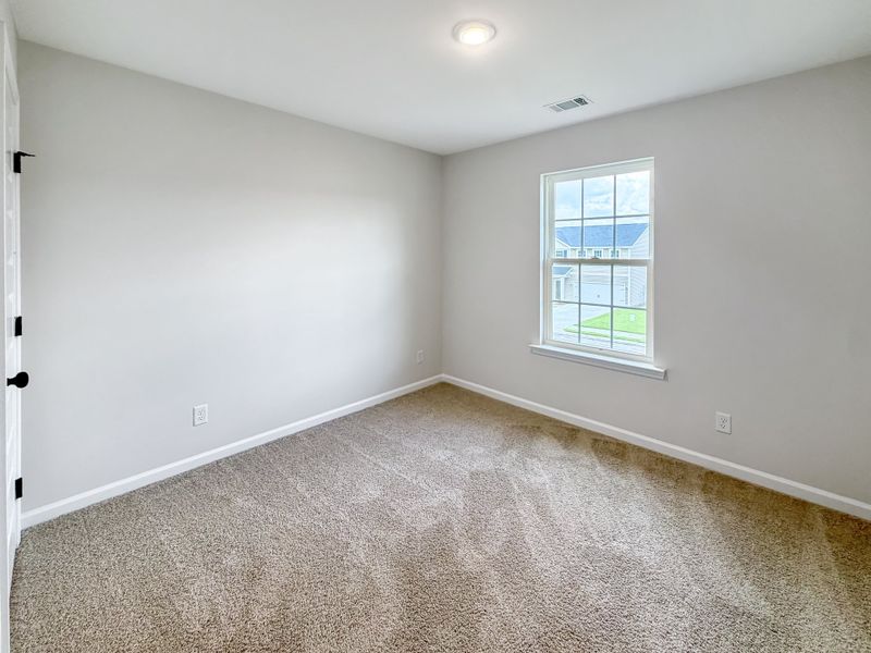 Spacious, unfurnished interior of a new home in Tranquil South, Hinesville (Image 19).