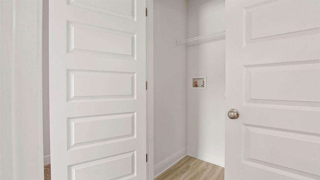 Spacious, unfurnished interior of a new home in Bayside at Ward Creek, Panama City Beach (Image 34).