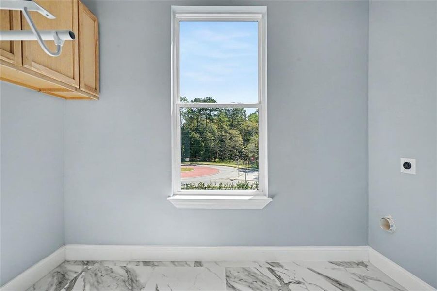 Spacious, unfurnished interior of a new home in , Grayson (Image 16).