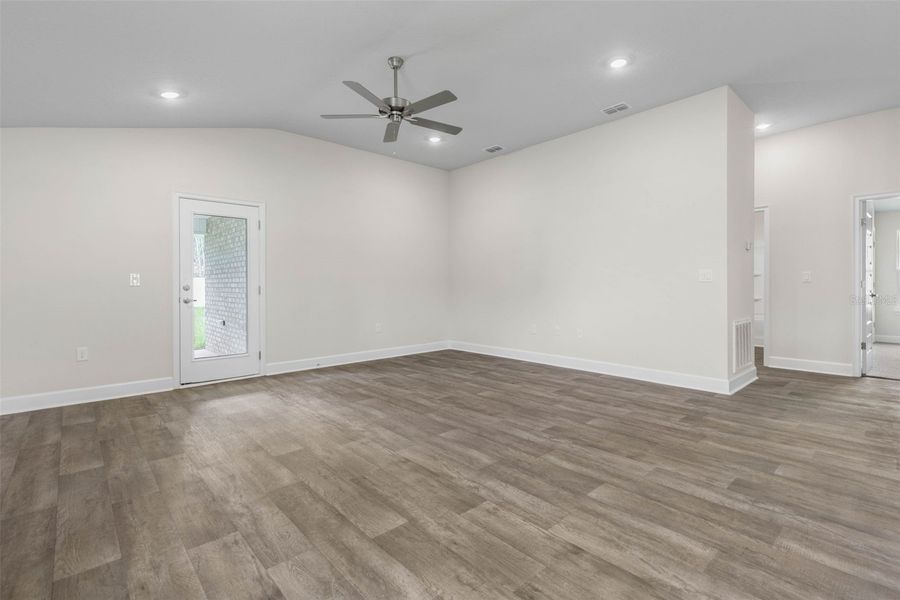 Spacious, unfurnished interior of a new home in Palm Coast, Palm Coast (Image 16).