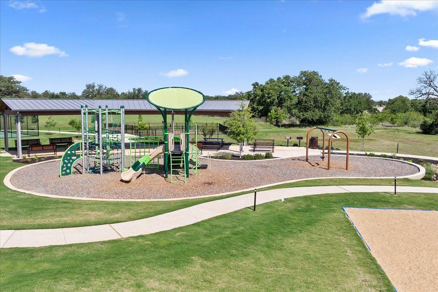 Community amenities in Gregg Ranch, Marble Falls (Image 18).