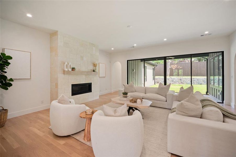 Furnished interior view inside a new home in , Dallas (Image 18).