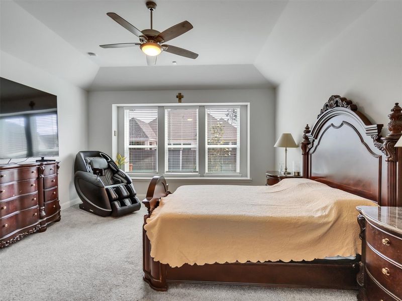 Furnished interior view inside a new home in ARTAVIA, Conroe (Image 27).