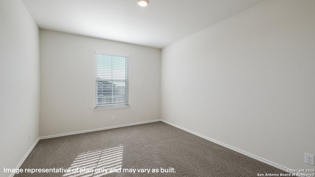 Spacious, unfurnished interior of a new home in Redbird Ranch, San Antonio (Image 14).