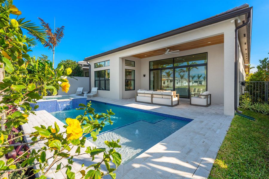 Representative exterior details of a home built from the Aruba Grande by GL Homes in Valencia Del Mar (55+), Boynton Beach (Image 4).