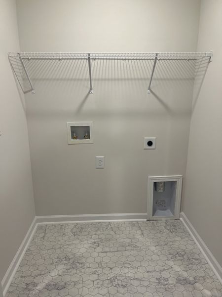 Image 15 of a home in Meece.