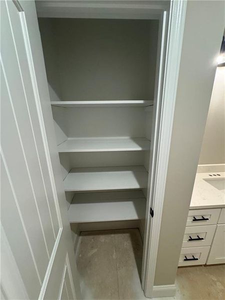 Image 27 of a home in .