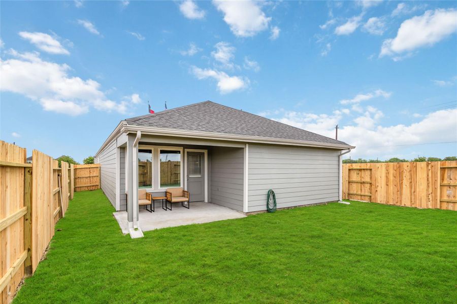Exterior details and patio area of a home in , Houston (Image 23).