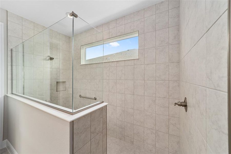 Furnished interior view inside a new home in , Ocala (Image 18).