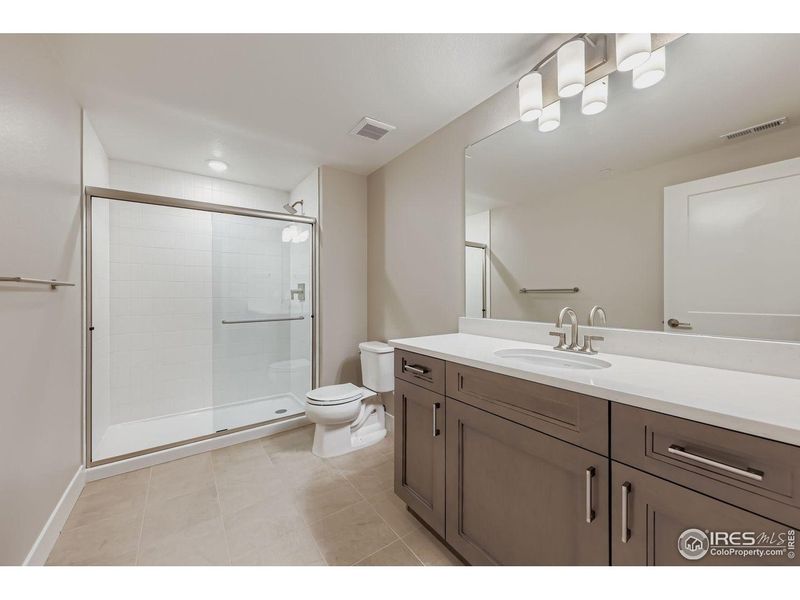 Furnished interior view inside a new home in , Broomfield (Image 17).