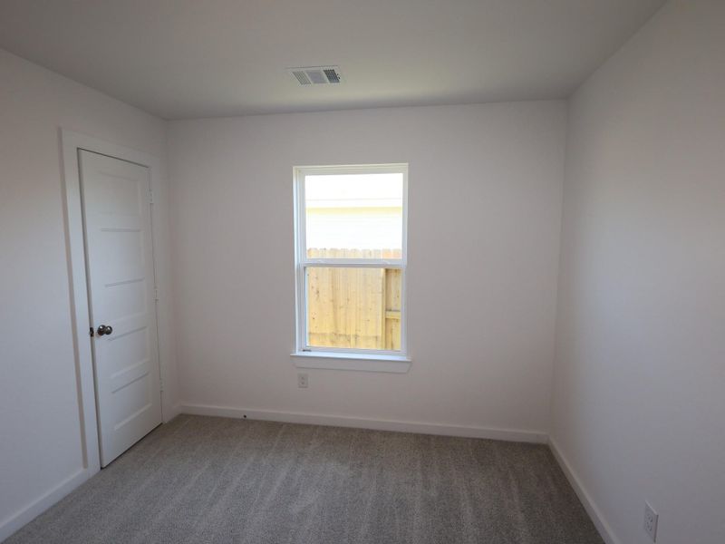 Spacious, unfurnished interior of a new home in Indian Springs, Crosby (Image 7).