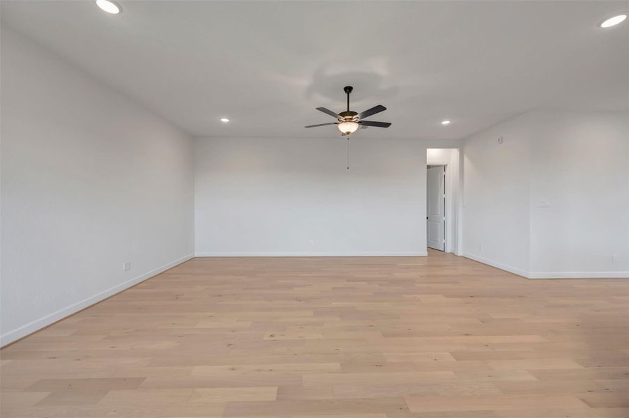 Spacious, unfurnished interior of a new home in , Richmond (Image 24).