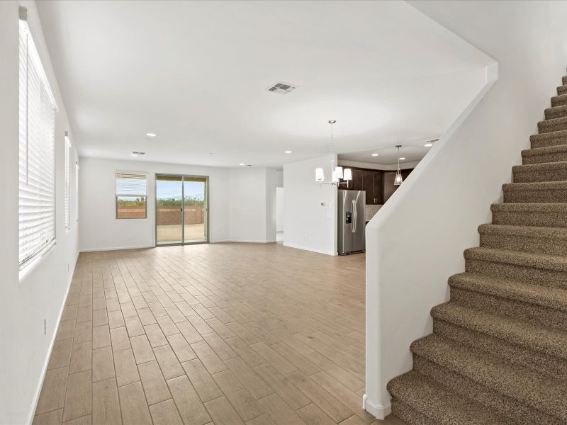 Spacious, unfurnished interior of a new home in Hanson Ridge, Vail (Image 9).