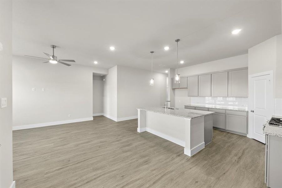 13. 2372 Bell - Dining (3)