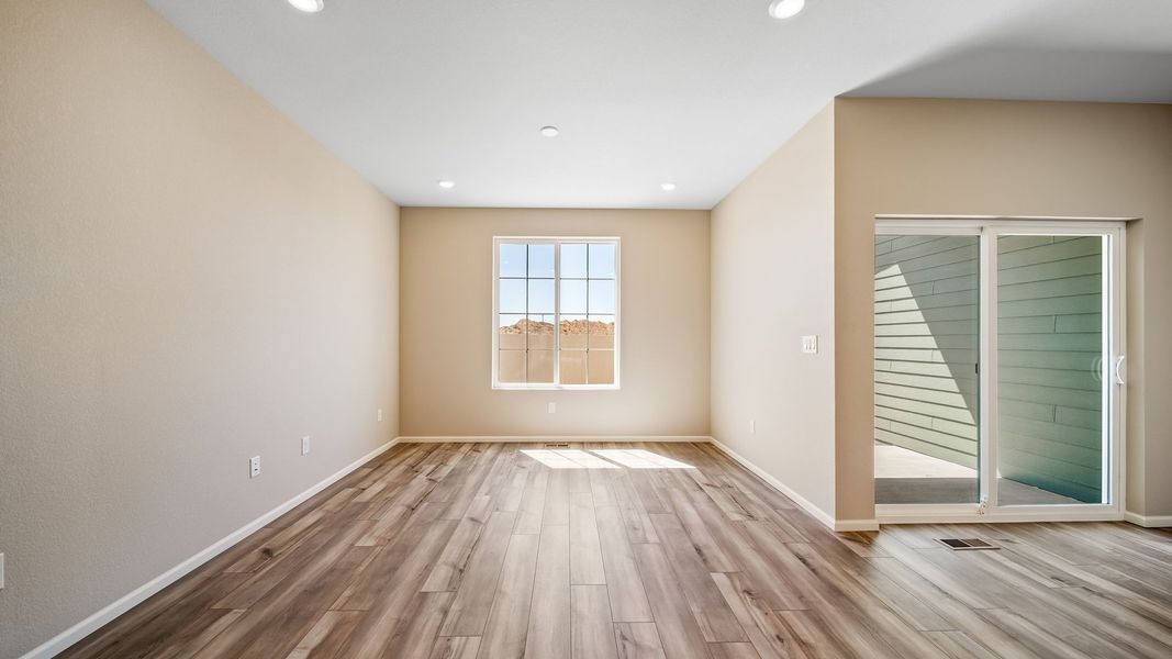 Spacious, unfurnished interior of a new home in The Reserve at Green Valley Ranch Aurora, Aurora (Image 17). Spacious, unfurnished interior of a new home in The Reserve at Green Valley Ranch Aurora, Aurora (Image 17).