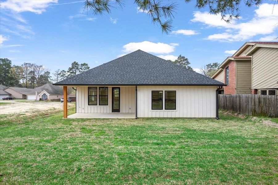 Exterior details and patio area of a home in , Lufkin (Image 3). Exterior details and patio area of a home in , Lufkin (Image 3).
