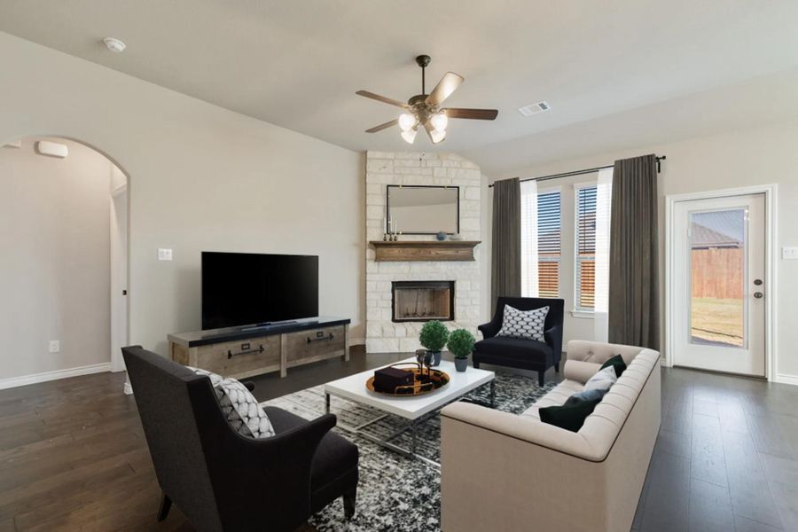 Representative furnished interior of a home built from the Concept 2440 by Landsea Homes in Chisholm Hills, Cleburne (Image 10).