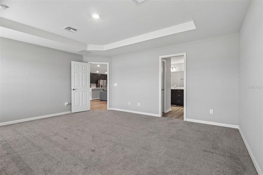 Spacious, unfurnished interior of a new home in The Crossings - Single-Family Homes, St. Cloud (Image 26).