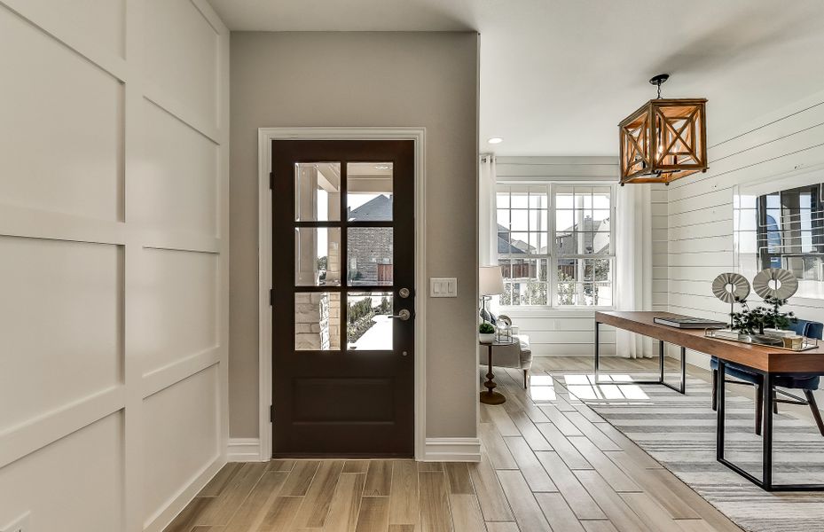 Welcoming entryway into home