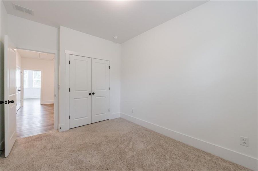 Spacious, unfurnished interior of a new home in , Atlanta (Image 22).