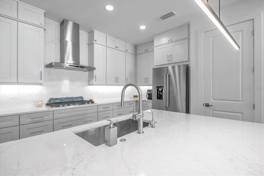 Furnished interior view inside a new home in , Venice (Image 61).