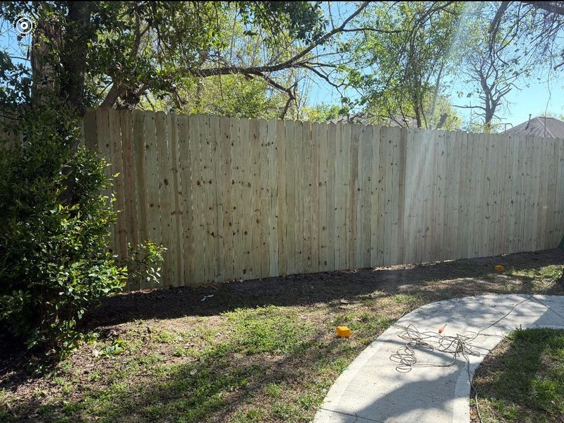 Exterior details and patio area of a home in , Houston (Image 24).