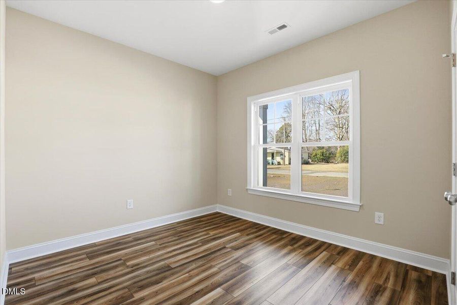 25-606 S Vance St-25