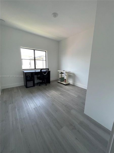 Spacious, unfurnished interior of a new home in , Florida City (Image 48).