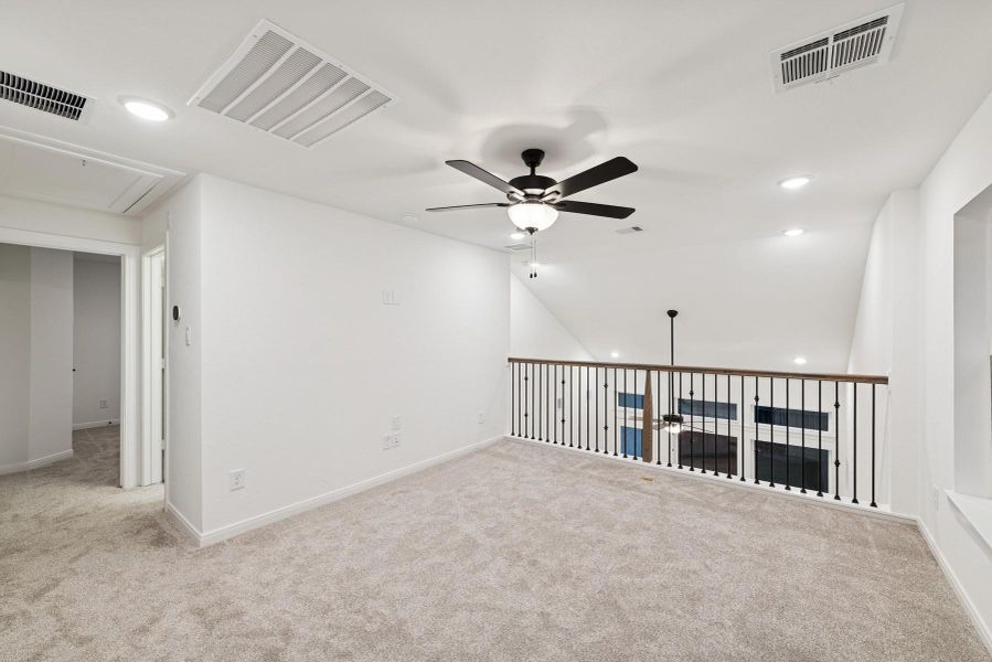 REPRESENTATIVE PHOTO - Photo does not represent actual home options and selection. Ask Sales consultant for specific selections.