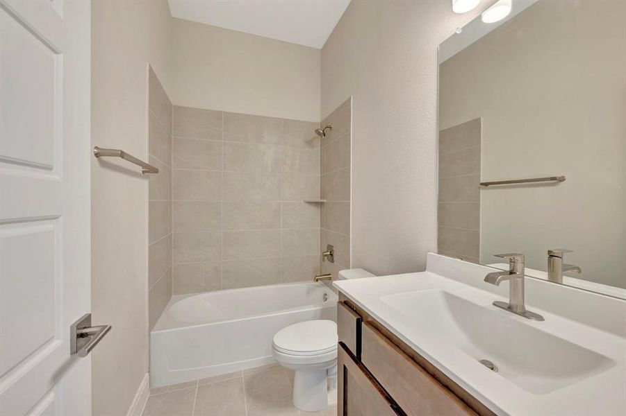 Furnished interior view inside a new home in Treeline, Justin (Image 7).