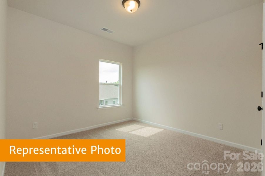 Spacious, unfurnished interior of a new home in Catawba Trace, Catawba (Image 8).