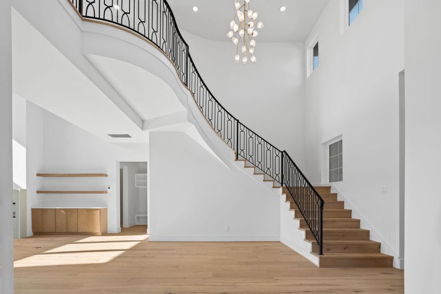 Spacious, unfurnished interior of a new home in , Houston (Image 21).