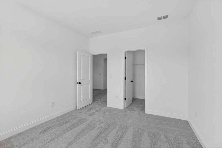 Spacious, unfurnished interior of a new home in Nichols Farm, Dacula (Image 34).